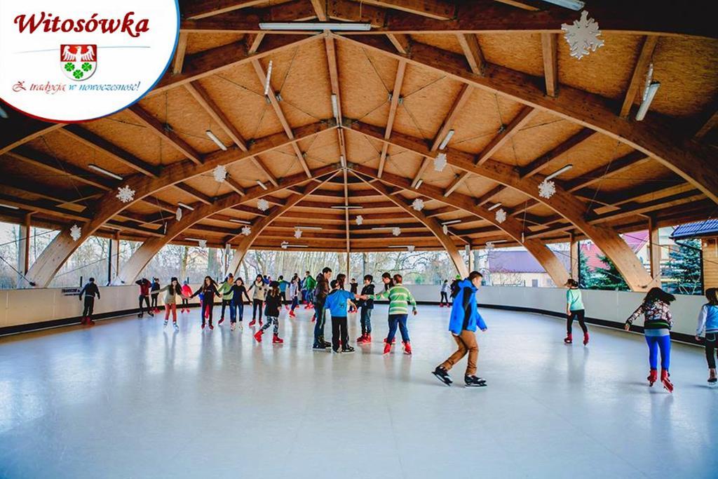 Pokoje Goscinne W Centrum Kultury Wsi Polskiej Wierzchoslawice Buitenkant foto