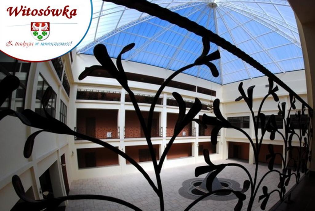 Pokoje Goscinne W Centrum Kultury Wsi Polskiej Wierzchoslawice Buitenkant foto